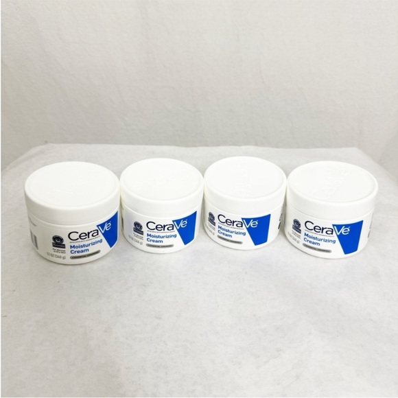 NEW CeraVe Moisturizing Cream Bundle of 4 - 12 oz Containers. Normal to Dry - Picture 1 of 2